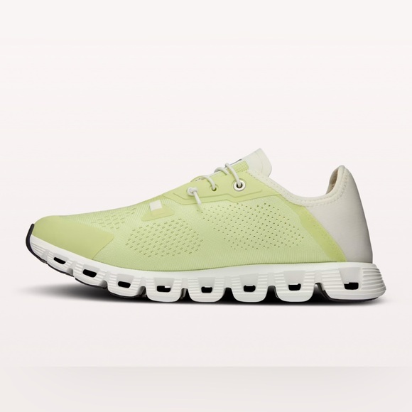 Women’s On Cloud 5 Coast Sneakers Trainers - Picture 2 of 11